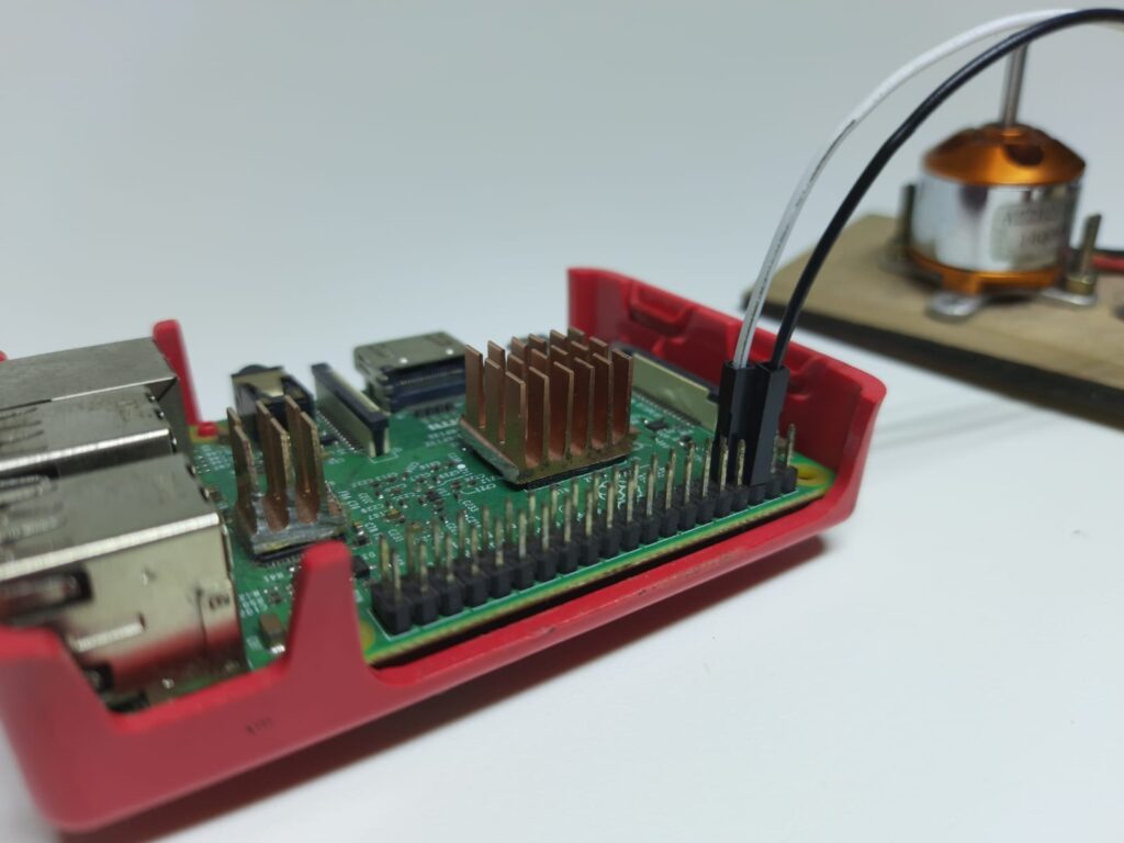 Raspberry pi connected to ESC